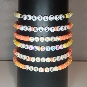 6 preppy taylor swift fearless bracelets! ❤️